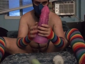 I play with but 3 dildo how a good submissive puppy from the smallest to the biggest.